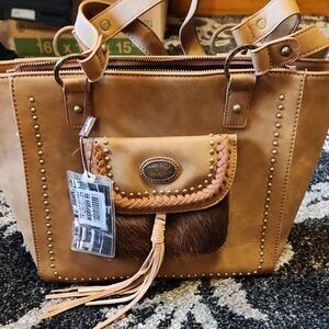 Conceal Carry Shoulder Bag in Tan by Trinity Ranch/Montana West